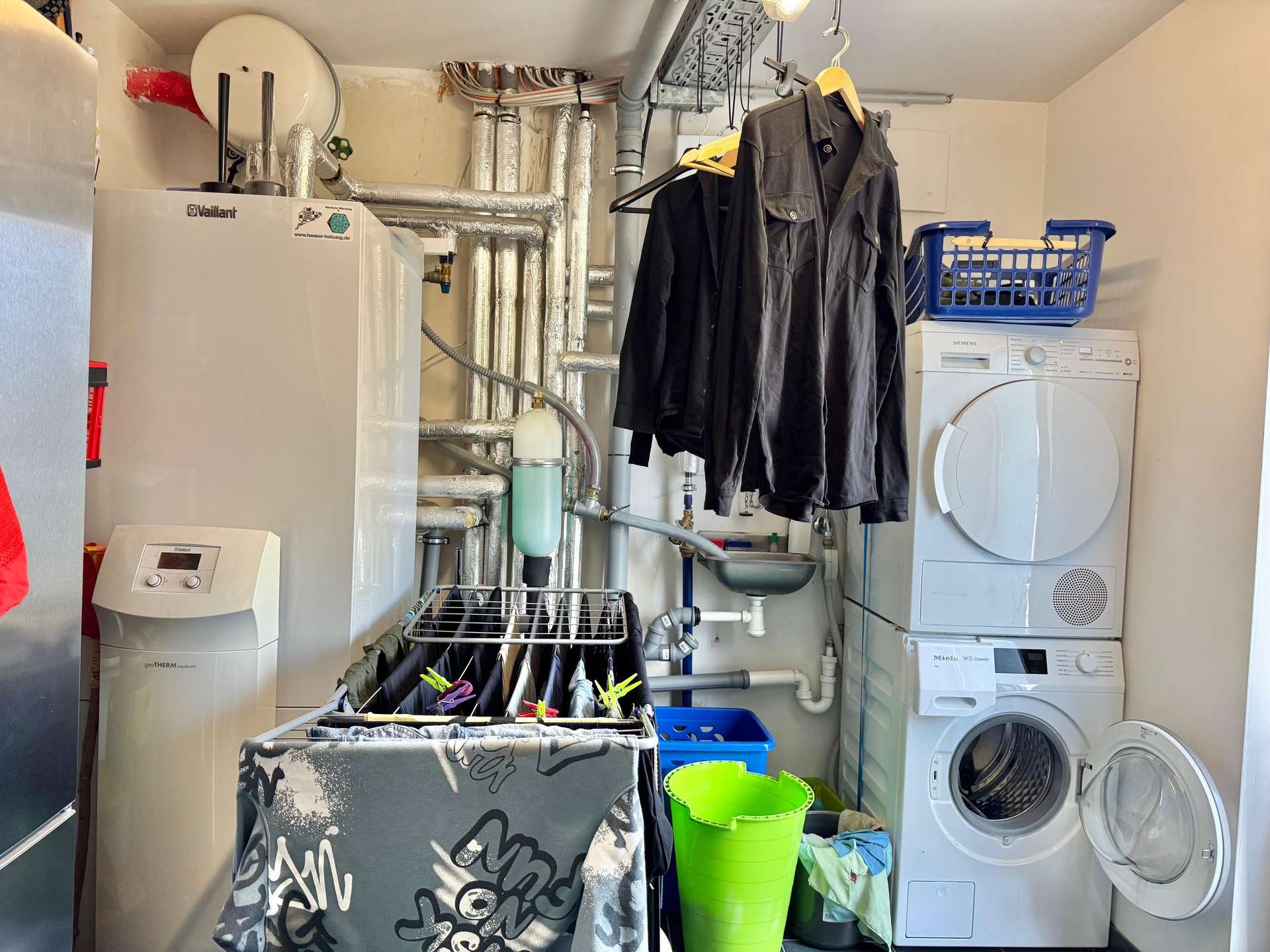 GUTE AUSSTATTUNG, Sommergarten, Erdw&auml;rmepumpe, Doppelgarage, Einbauk&uuml;che u.v.m.